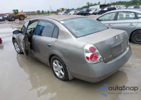 2005 Nissan Altima 2.5 S из США, поврежденный, VIN 1N4AL11D15C956120